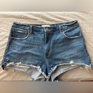 Abercrombie & Fitch The Cutoff Short High Rise Denim Shorts Size 16